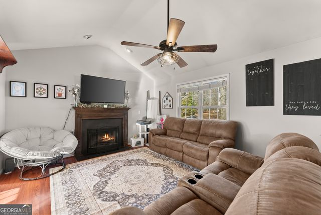 322 Ash Wood Lane, Cleveland, GA 30528