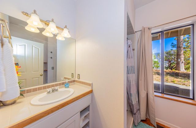 33177 Cascadel Heights Drive, North Fork, CA 93643