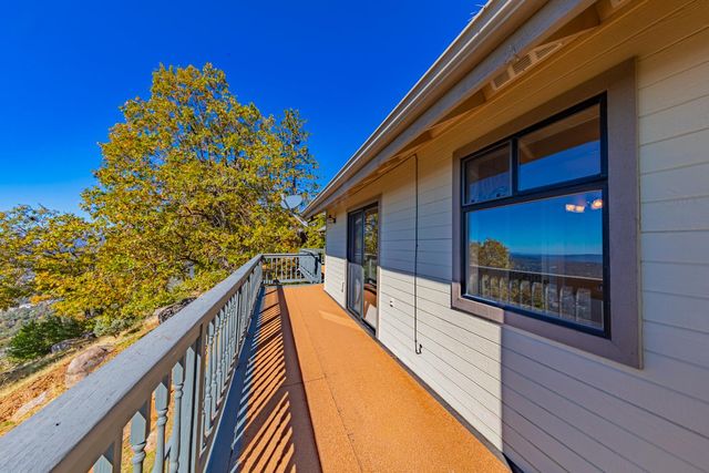 33177 Cascadel Heights Drive, North Fork, CA 93643