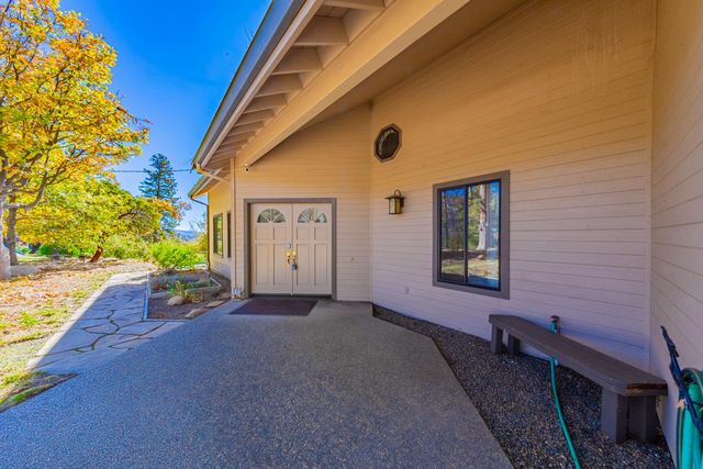 33177 Cascadel Heights Drive, North Fork, CA 93643