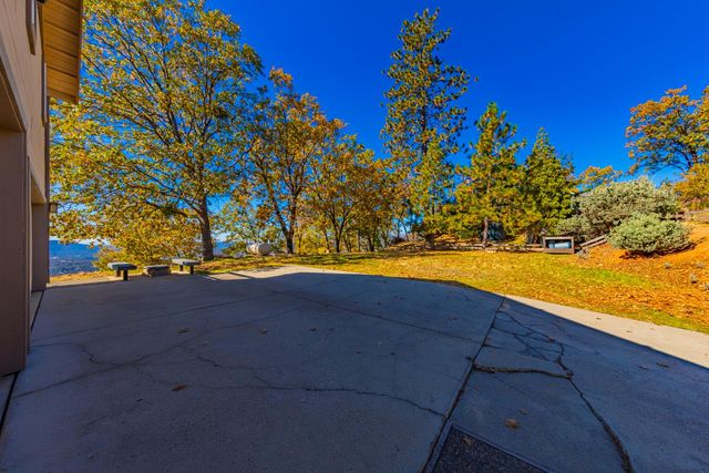 33177 Cascadel Heights Drive, North Fork, CA 93643