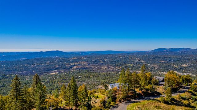 33177 Cascadel Heights Drive, North Fork, CA 93643