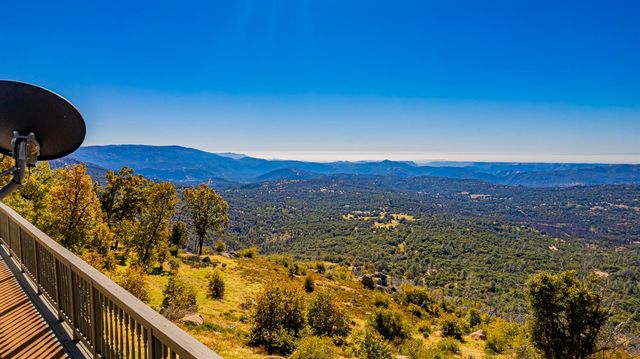 33177 Cascadel Heights Drive, North Fork, CA 93643