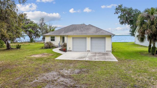 102 SANDRA LANE, Crescent City, FL 32112