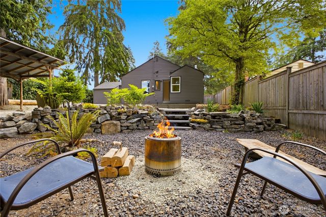 14323 23rd Place NE, Seattle, WA 98125