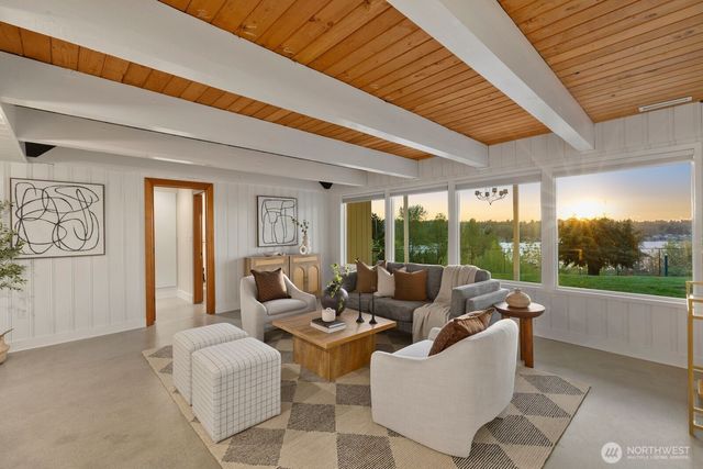 702 Rhodora Heights Road, Lake Stevens, WA 98258
