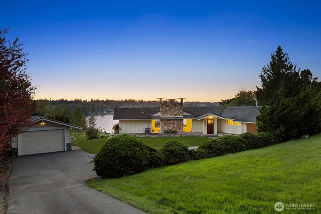 702 Rhodora Heights Road, Lake Stevens, WA 98258