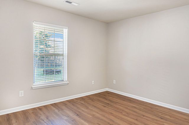 504 Savannah River Drive, Summerville, SC 29485