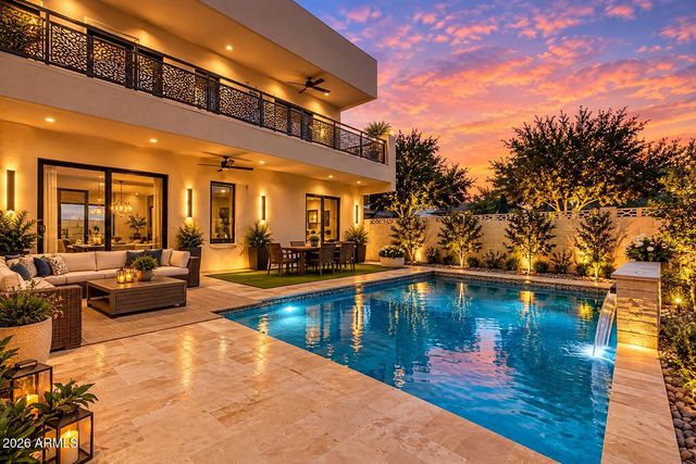 4630 E GLENROSA Avenue, Phoenix, AZ 85018