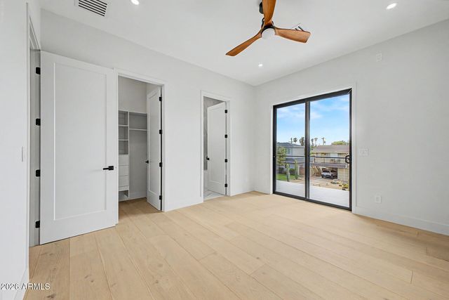 4630 E GLENROSA Avenue, Phoenix, AZ 85018