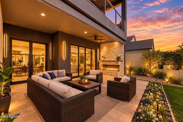 4630 E GLENROSA Avenue, Phoenix, AZ 85018