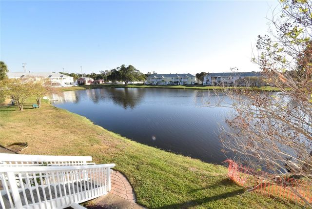 220 POMPANO DRIVE SE H, St Petersburg, FL 33705