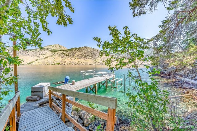 20000 S Lakeshore Road, Chelan, WA 98816
