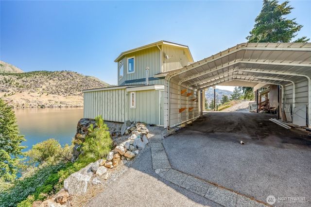20000 S Lakeshore Road, Chelan, WA 98816