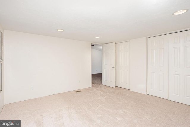 264 WESTWOOD DR, York, PA 17404