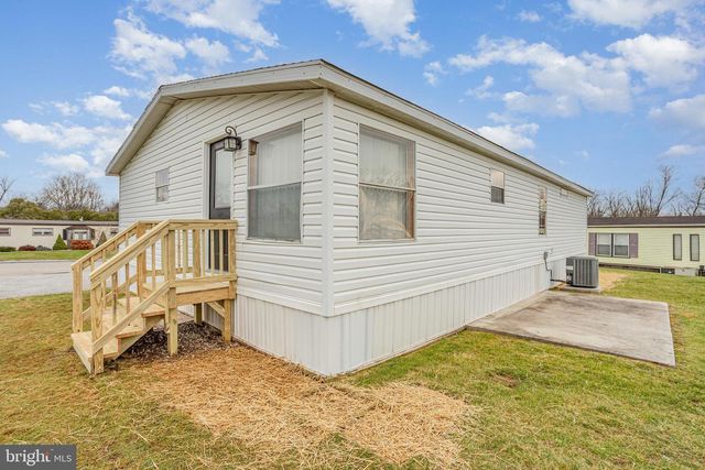 264 WESTWOOD DR, York, PA 17404