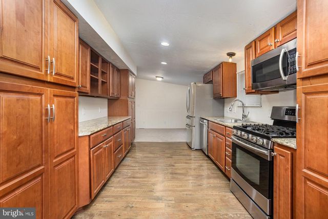 264 WESTWOOD DR, York, PA 17404