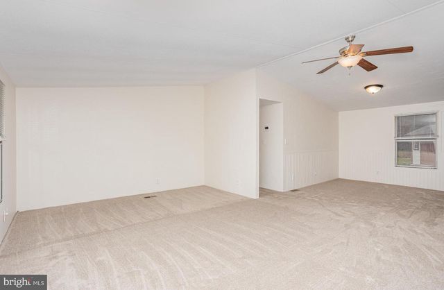 264 WESTWOOD DR, York, PA 17404