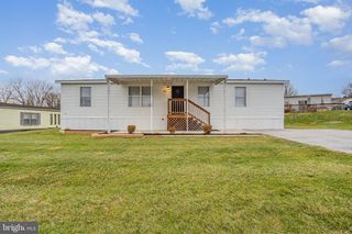 264 WESTWOOD DR, York, PA 17404