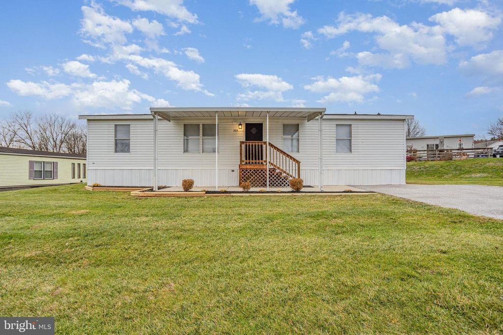 264 WESTWOOD DR, York, PA 17404