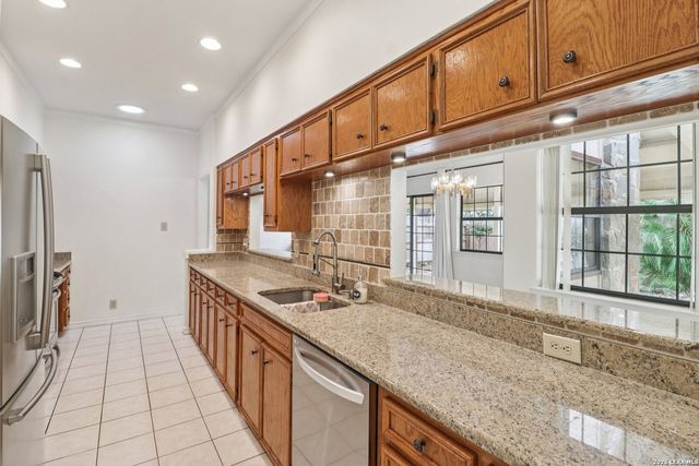 4251 Tall Elm Woods, San Antonio, TX 78249