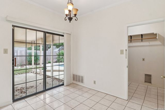 4251 Tall Elm Woods, San Antonio, TX 78249