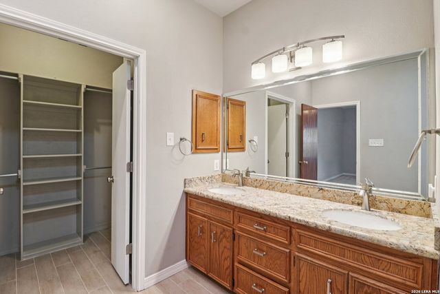 4251 Tall Elm Woods, San Antonio, TX 78249