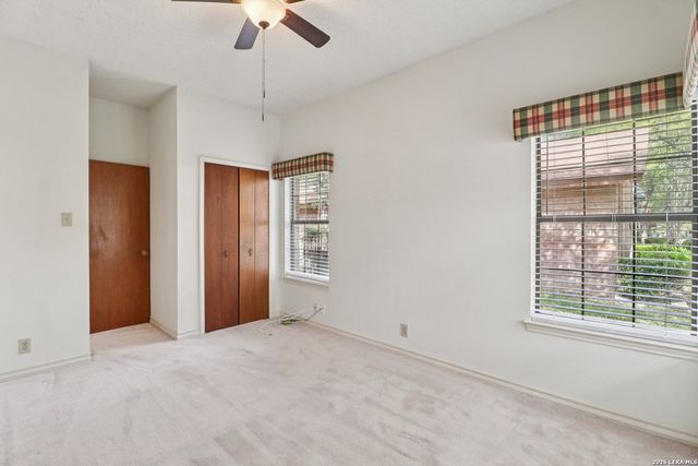 4251 Tall Elm Woods, San Antonio, TX 78249