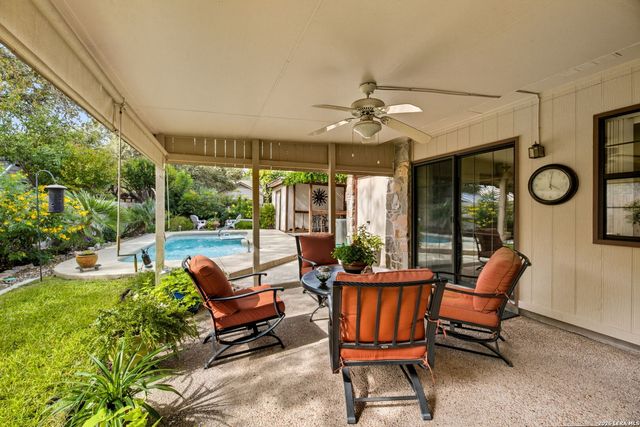 4251 Tall Elm Woods, San Antonio, TX 78249