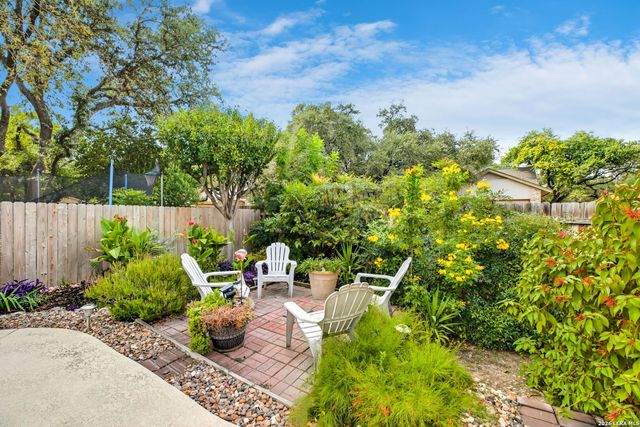 4251 Tall Elm Woods, San Antonio, TX 78249