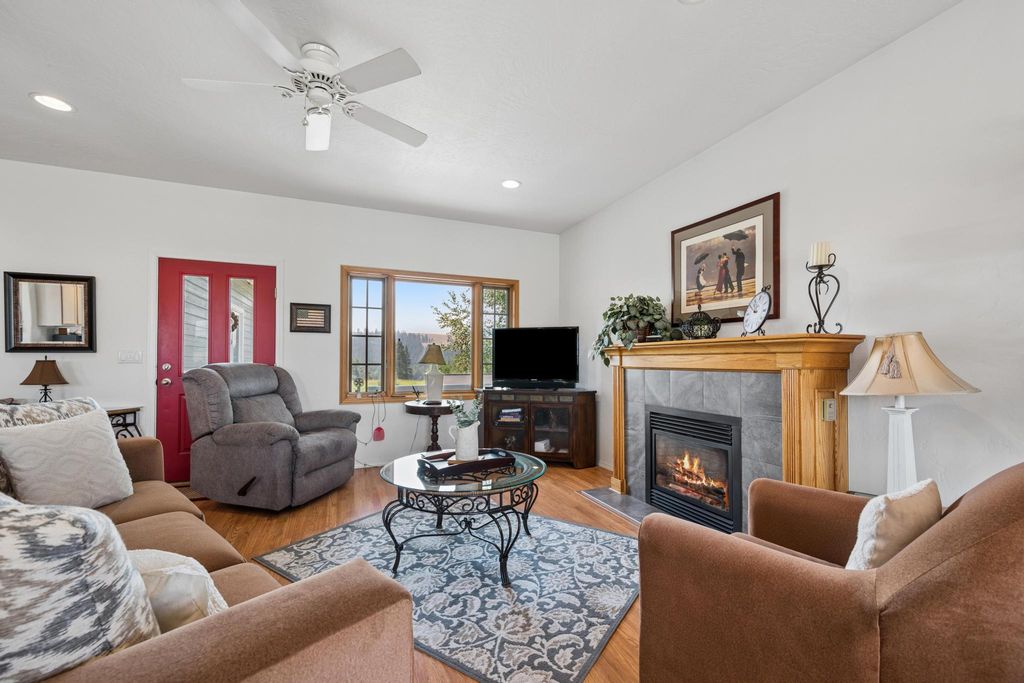 342 Overlook Drive, Eureka, MT 59917 photo 2