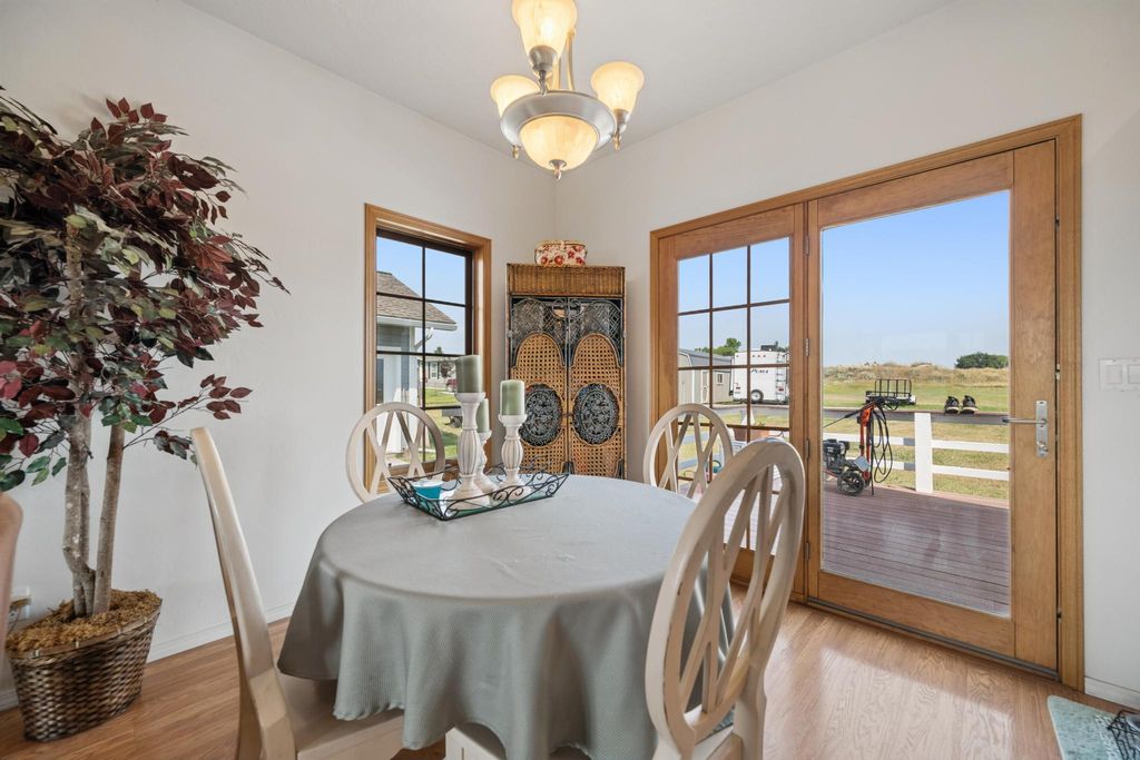 342 Overlook Drive, Eureka, MT 59917 photo 5
