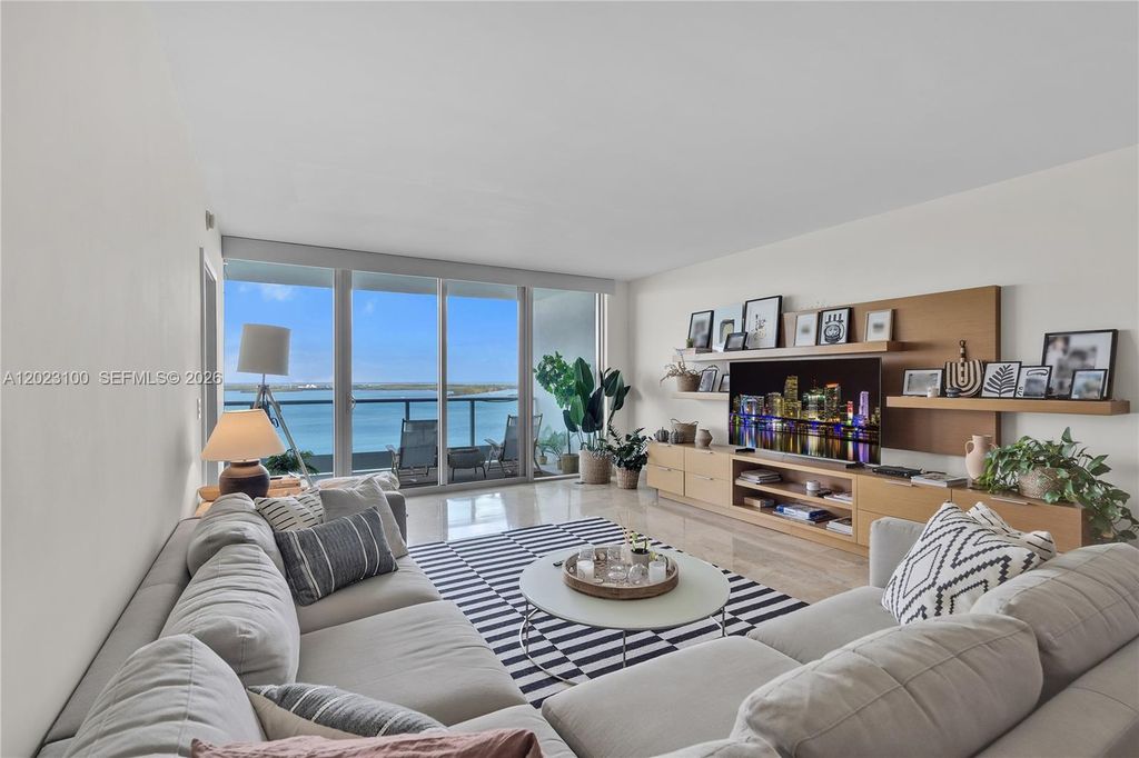 1331 Brickell Bay Dr 2007, Miami, FL 33131