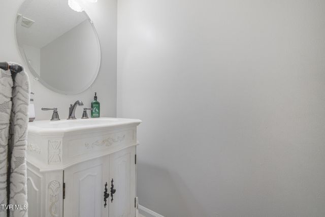 506 Crystal Springs Circle, Gray, TN 37615