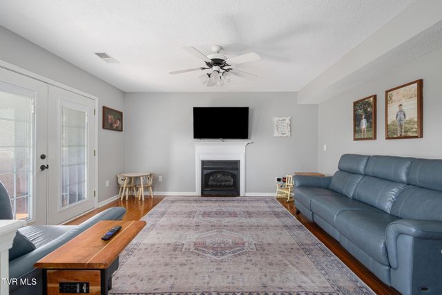 506 Crystal Springs Circle, Gray, TN 37615