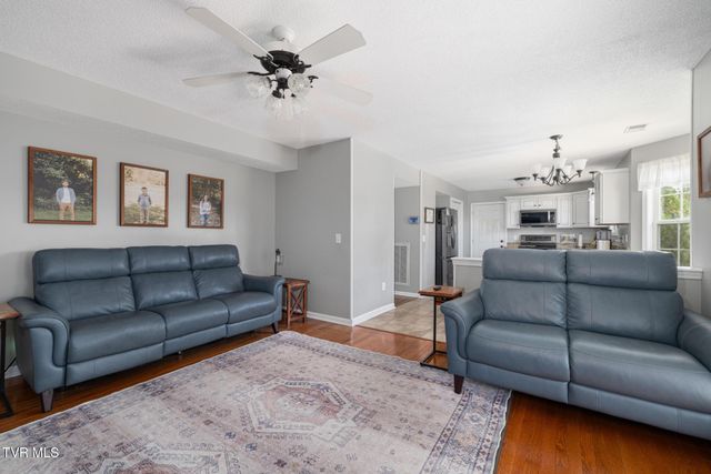 506 Crystal Springs Circle, Gray, TN 37615