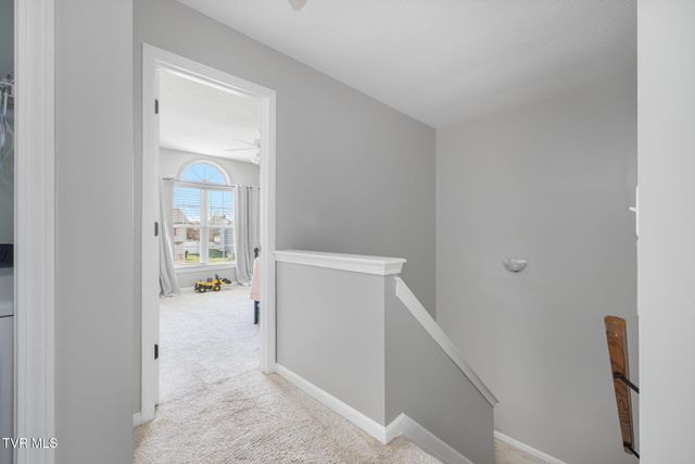 506 Crystal Springs Circle, Gray, TN 37615