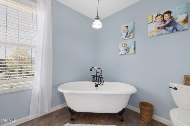 506 Crystal Springs Circle, Gray, TN 37615