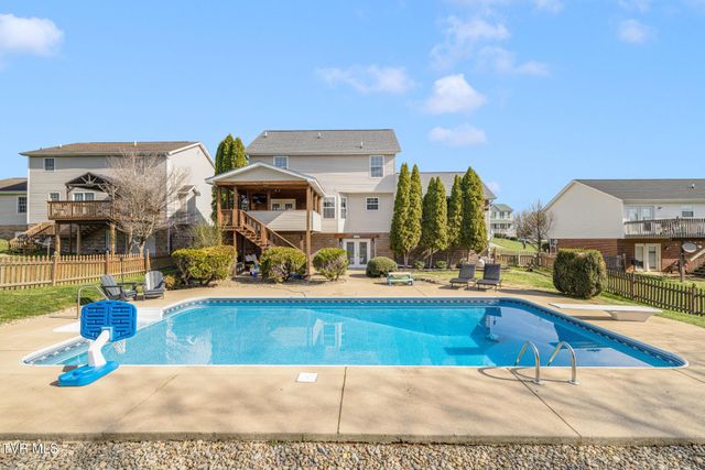 506 Crystal Springs Circle, Gray, TN 37615