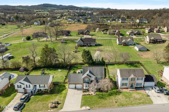 506 Crystal Springs Circle, Gray, TN 37615