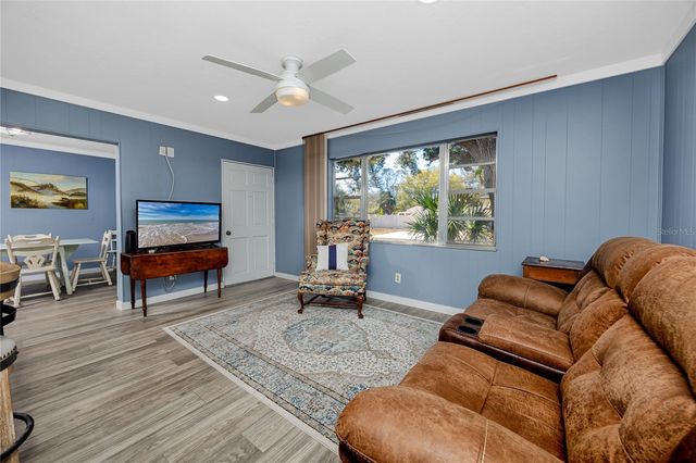 731 72ND STREET N, St Petersburg, FL 33710