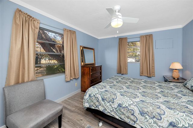 731 72ND STREET N, St Petersburg, FL 33710