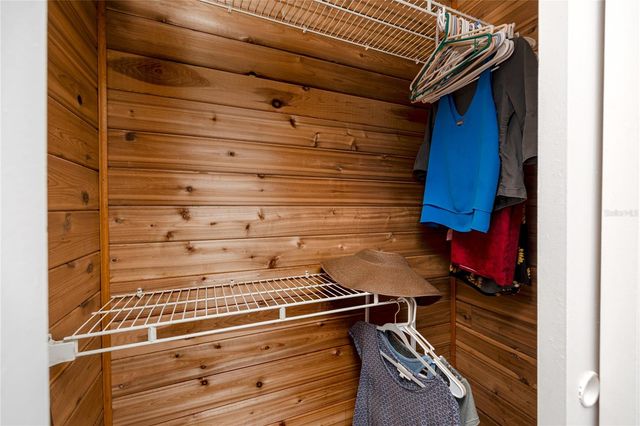 731 72ND STREET N, St Petersburg, FL 33710