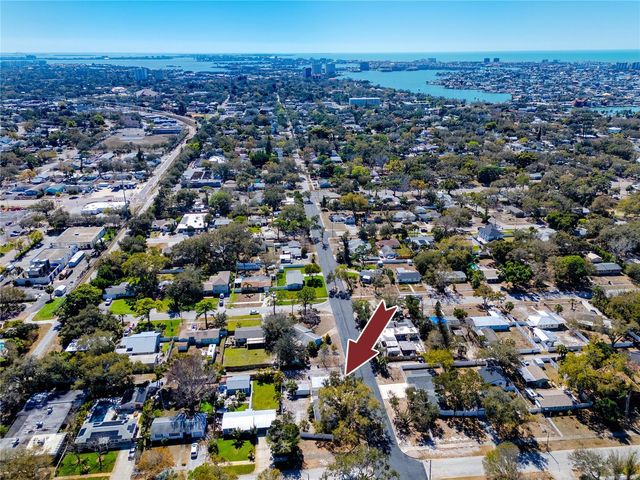 731 72ND STREET N, St Petersburg, FL 33710