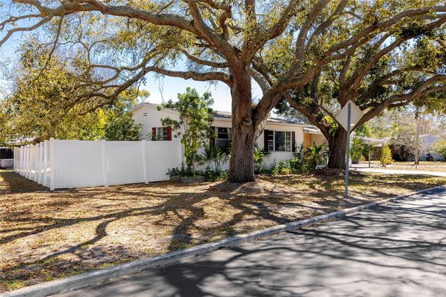 731 72ND STREET N, St Petersburg, FL 33710