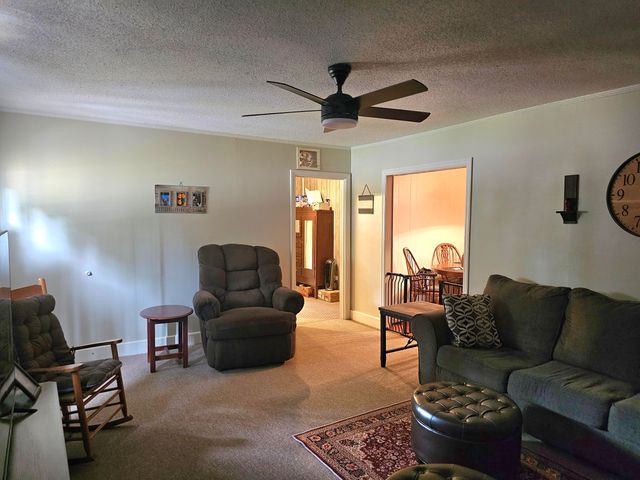 205 Forest Circle, Walterboro, SC 29488
