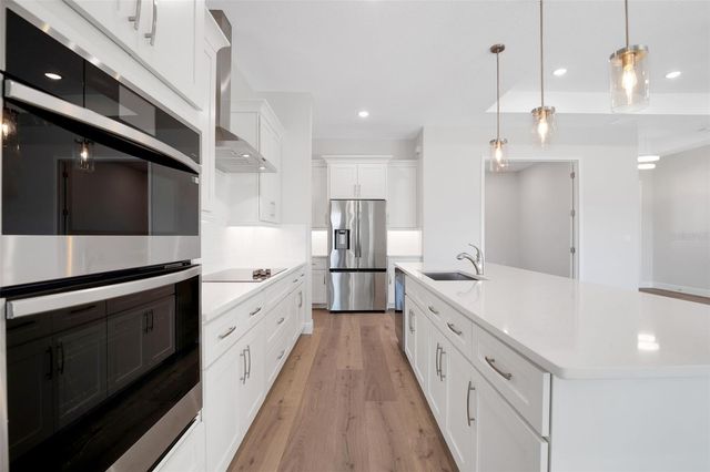 2050 NW 79TH LOOP, Ocala, FL 34475