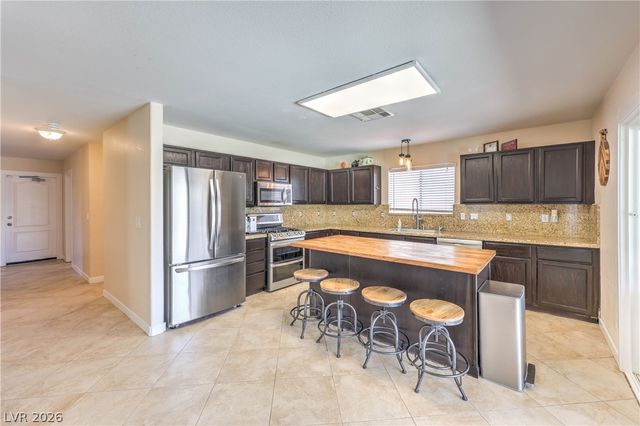 33 TRAILSIDE Court, Henderson, NV 89012