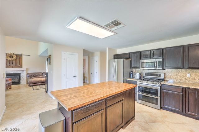 33 TRAILSIDE Court, Henderson, NV 89012