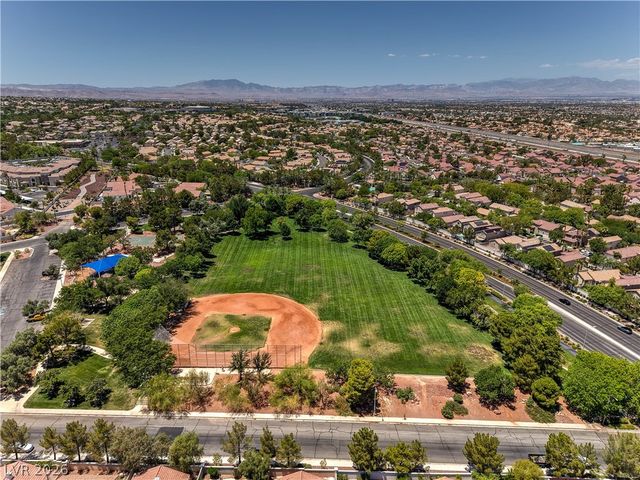 33 TRAILSIDE Court, Henderson, NV 89012